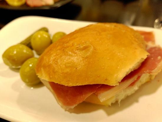 Gastrobar Restaurant